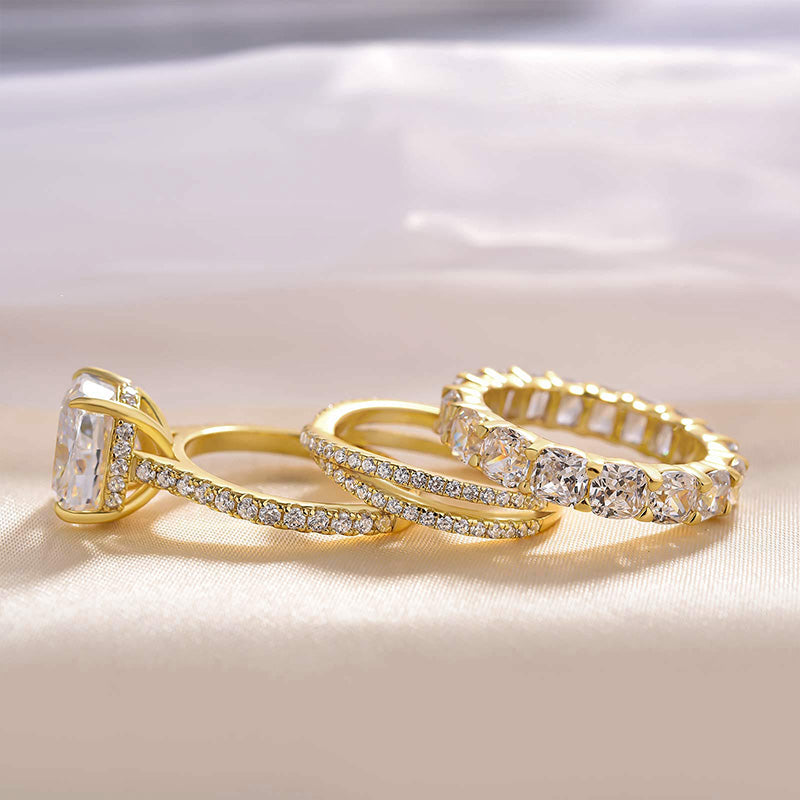 Iris – Inel de diamant cu piatră ovală.