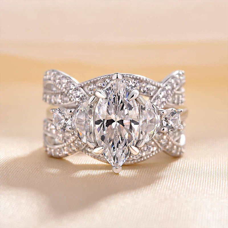 Emilie – Inel de diamant cu tăietură rectangulară.