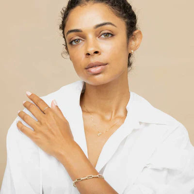 Colier cu inițialele iubirii