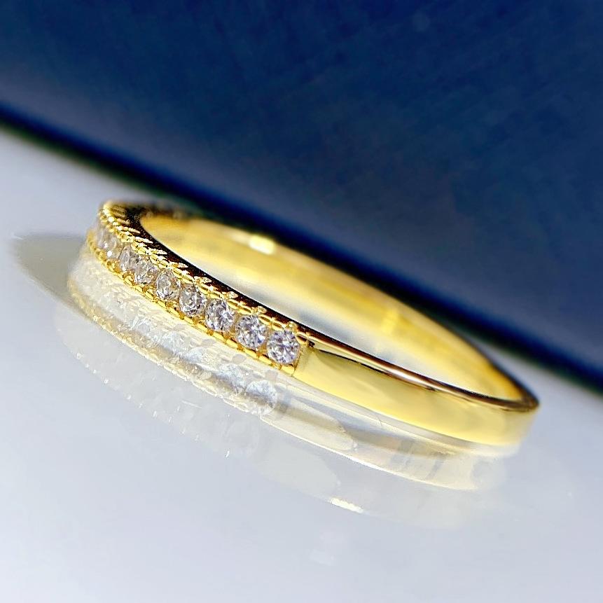 Alena – Inel smaltuit etern cu pietre strălucitoare.