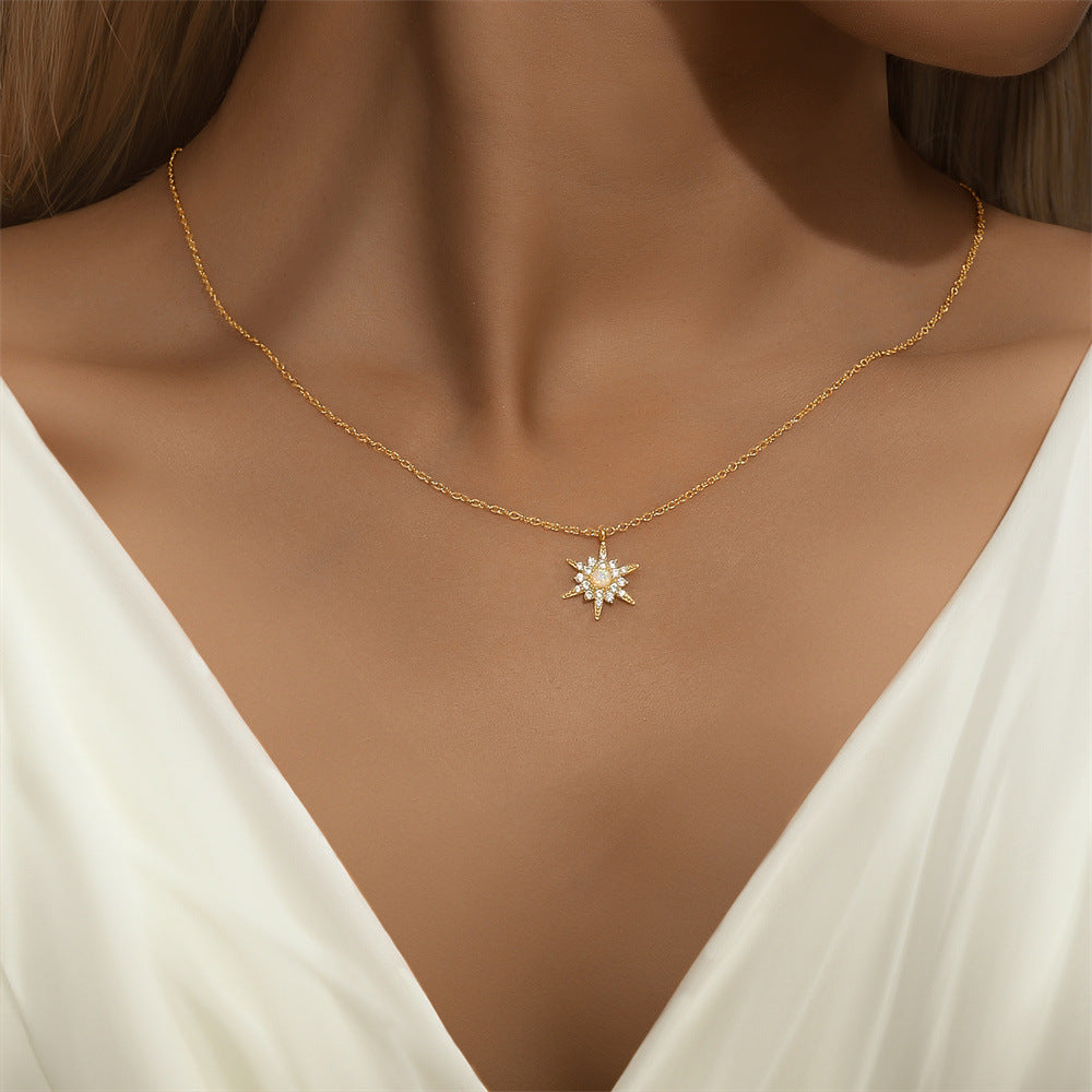 Amálie – Colier delicat din argint cu pandantiv rotund.